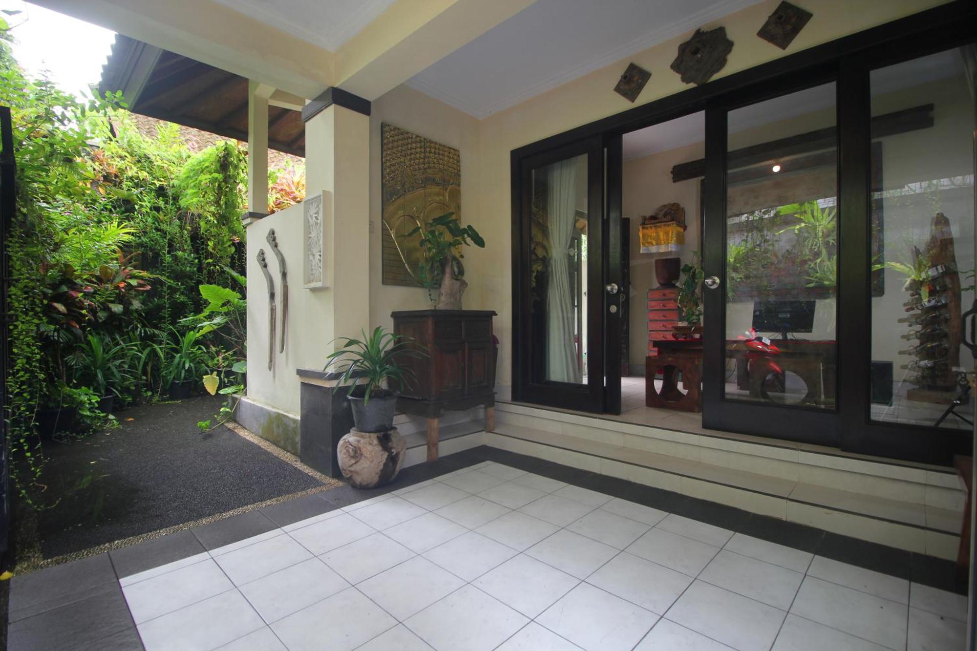 Sari Gong Guest House, A Trishula Collection Ubud Exteriér fotografie